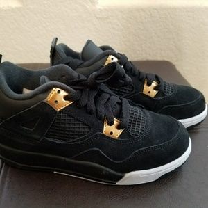 Jordan Retro 4 size 1Y
